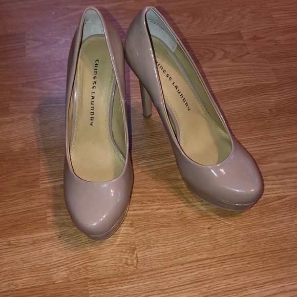 Heels - Picture 1 of 3